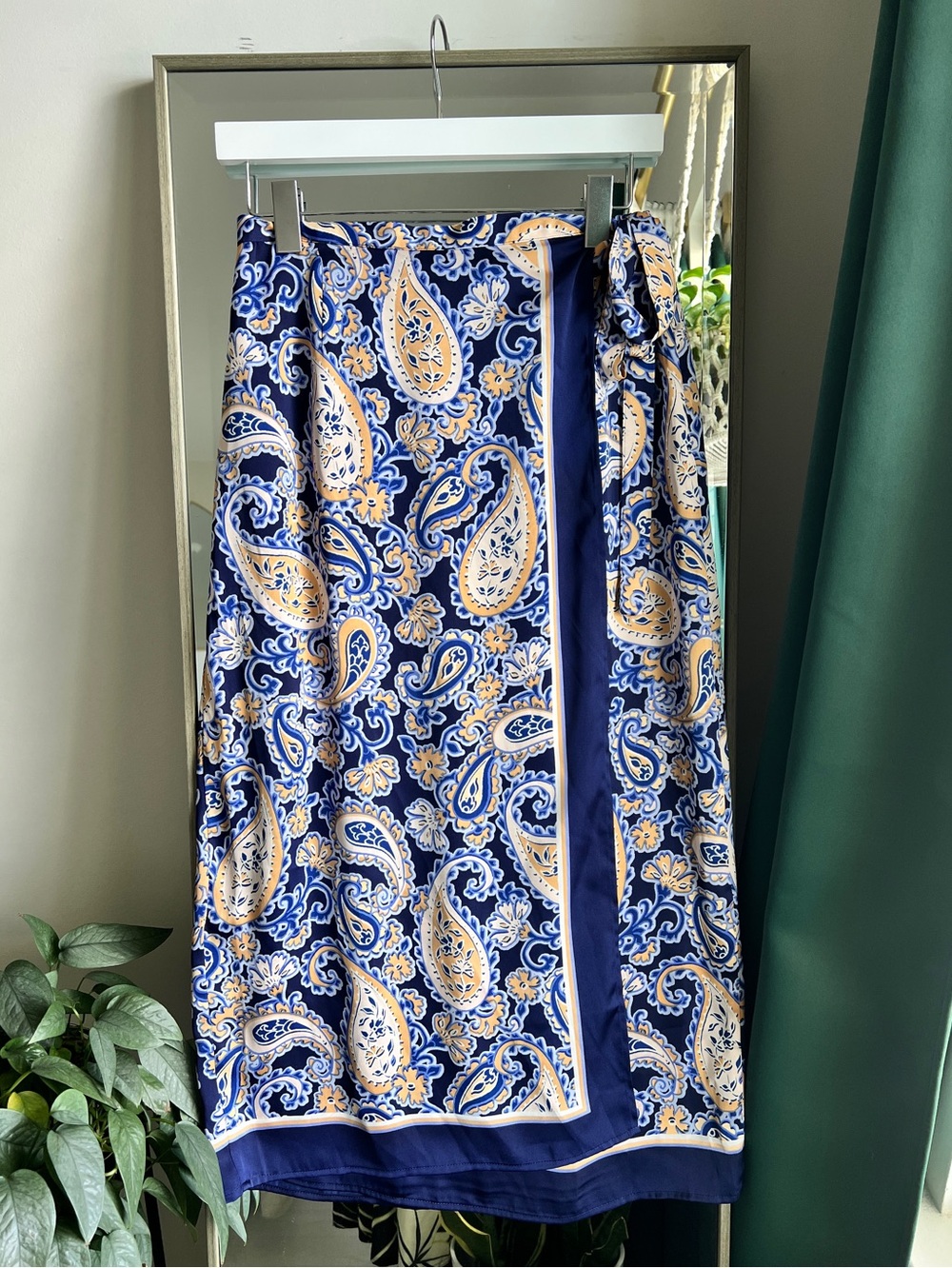 DR2 Blue and Yellow Paisley Skirt, Size M